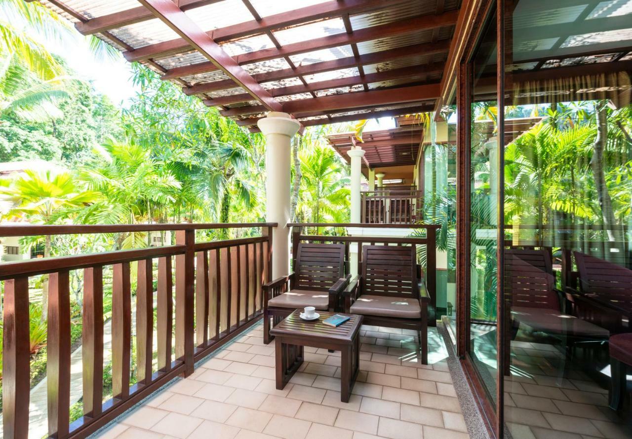 Khaolak Bayfront Resort Takuapa Exterior foto