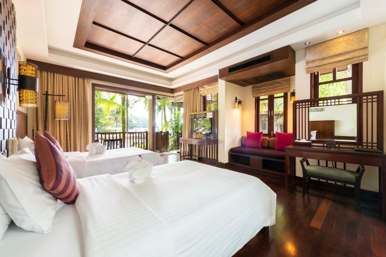 Khaolak Bayfront Resort Takuapa Exterior foto