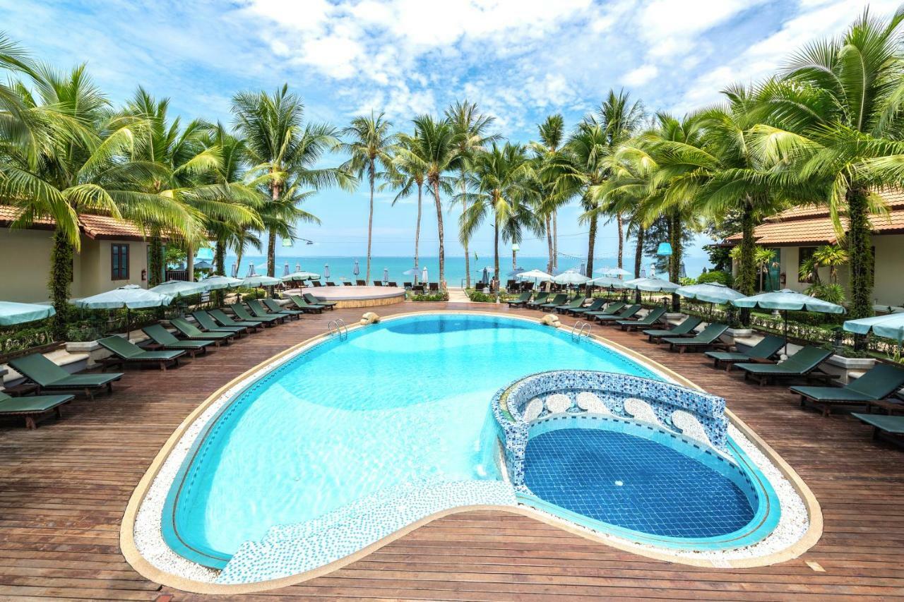 Khaolak Bayfront Resort Takuapa Exterior foto